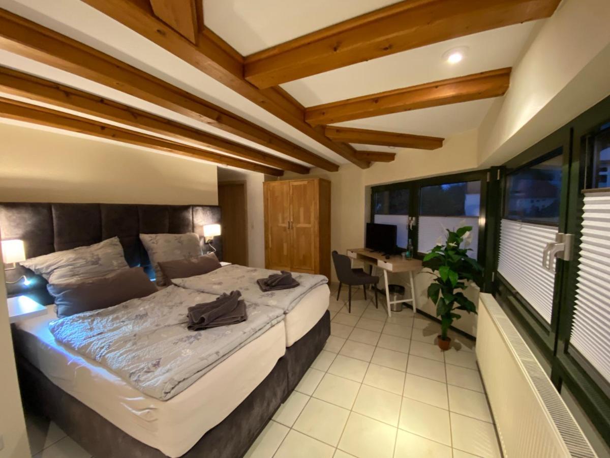 Gaestehaus Am Kurpark Hotel Garni ฮอร์น-บาด-ไมน์แบร์ก ภายนอก รูปภาพ
