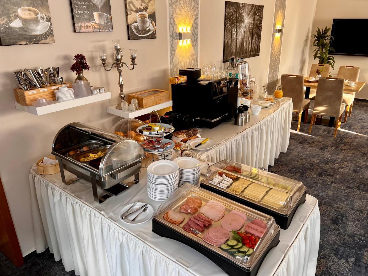 Gaestehaus Am Kurpark Hotel Garni ฮอร์น-บาด-ไมน์แบร์ก ภายนอก รูปภาพ