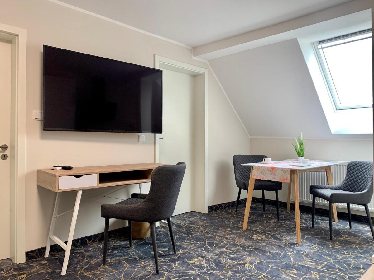 Gaestehaus Am Kurpark Hotel Garni ฮอร์น-บาด-ไมน์แบร์ก ภายนอก รูปภาพ